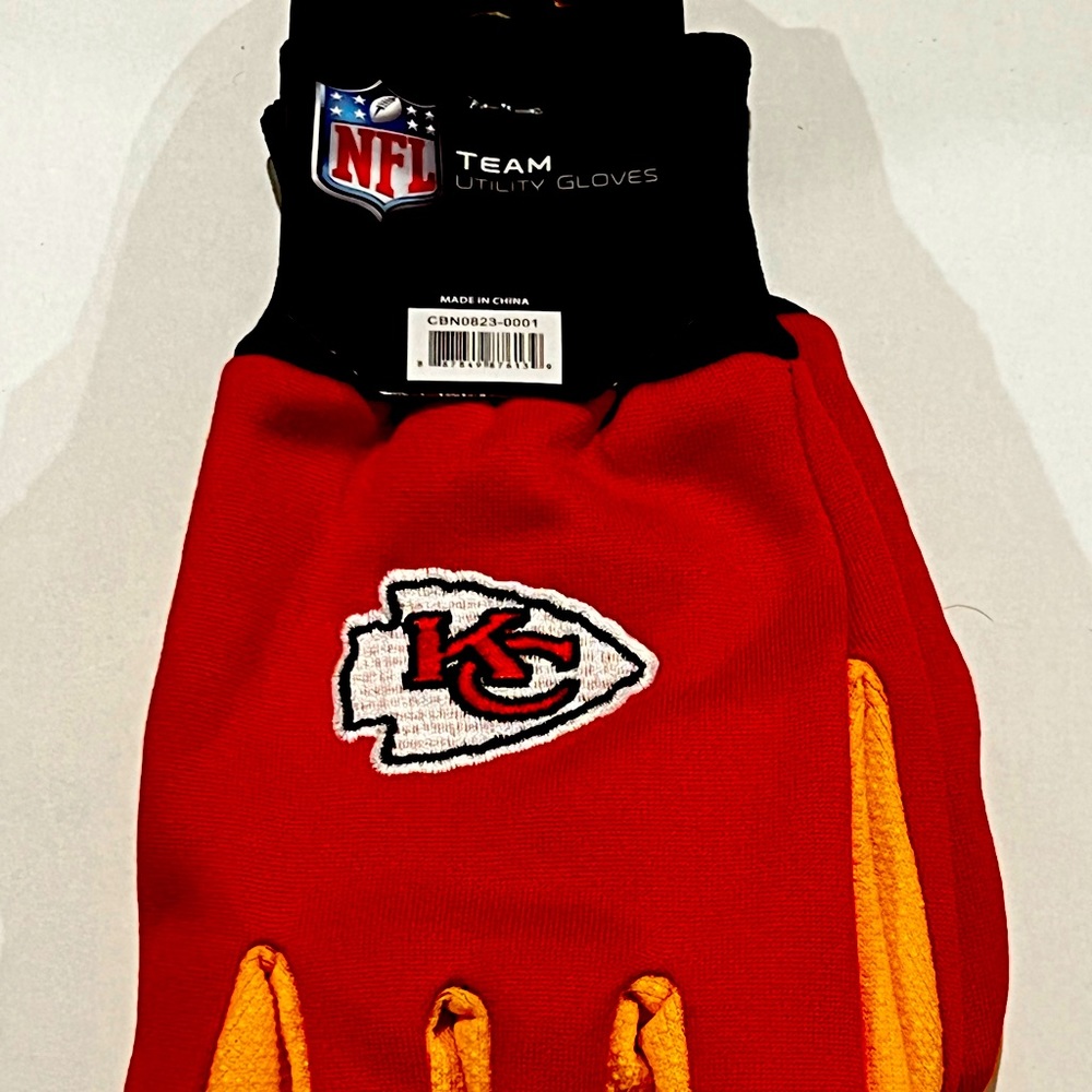 COPY - Kansas City Chiefs Sports Utility Gloves